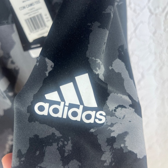 Adidas - Picture 4 of 5